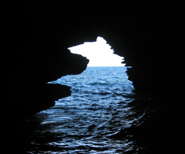 Grotte-balade-Bonifacio-sudcorse-Corse.jpg
