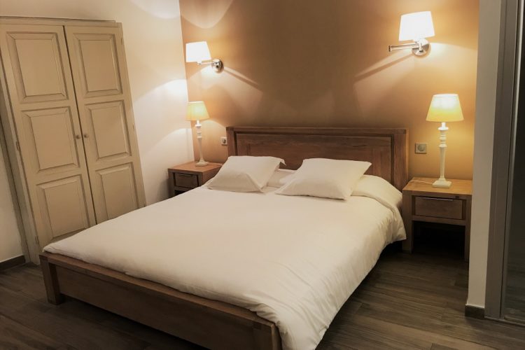 Colomba-chambre-hotel-familliale-Corsica.jpg